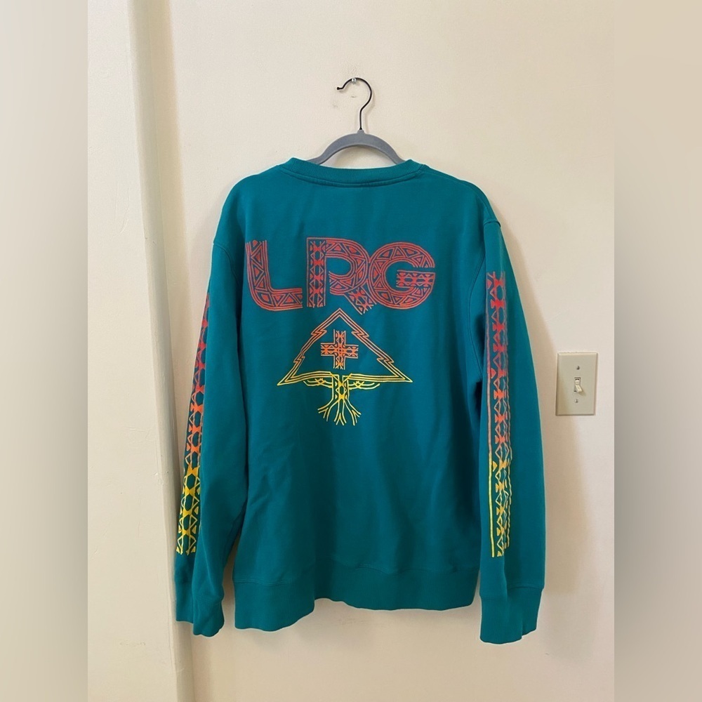 LRG Lifted Research Group Teal Green Tribal Graphic Crewneck Sweatshirt Size XL